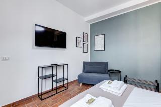 BBL - Trevi 2Bdr Apartment - 2