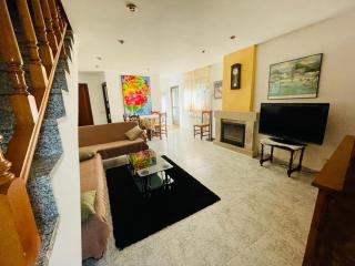 Agradable casa con chimenea, en zona tranquila de Sanabria - Barrio de Lomba - 1