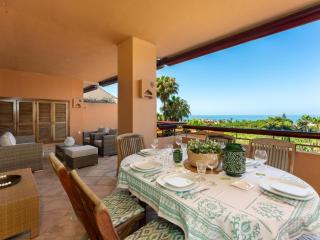 Nice duplex penthouse with the best sea views, luxury urbanization - Marbella - 9