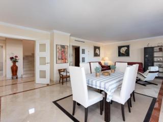 Nice duplex penthouse with the best sea views, luxury urbanization - Marbella - 5