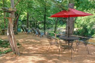 Warm and Peaceful Home with Fire Pit on Haw River - 0