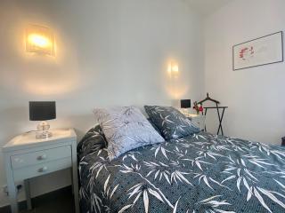 Guest-house de l’amandier - Vue cité médiévale - Roullens - 3