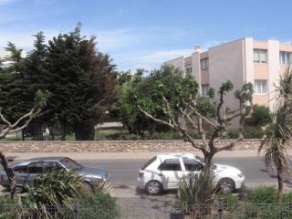 Studio cabine 25m² à Sète avec loggia, exposition est et parking sécurisé à proximité de la plage. - FR-1-472-122 - Sète - 3