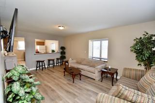 2 Bed, 1 Bath, Upper Level Unit - 8