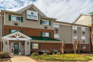 HomeTowne Studios & Suites by Red Roof Charlotte - Concord - Concord - 9