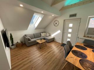 Apartma Guide 360 - 6