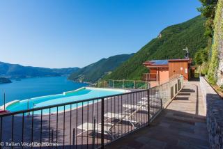Italian Vacation Homes - Panoramic Villa - Parzanica - 3