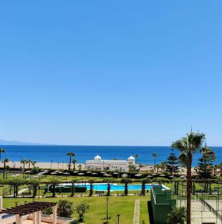 NORIA 2, pied dans le sable, magnifique vue mer, piscine, garage, climatisation - San Luis de Sabinillas - 0