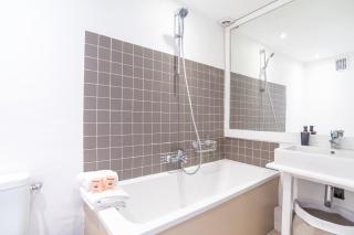 Cosy 36m With Nice Sea View Center Village ! - Bormes-les-Mimosas - 3