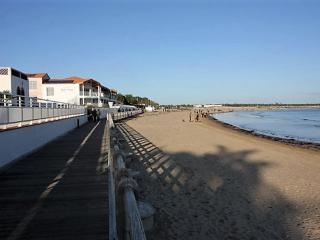 Petit Duplex Centre-Ville, Près Plage, Terrasse, Parking, Animaux Acceptés - FR-1-22-244 - 1