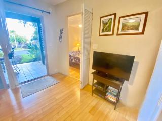 Charming 1 Bedroom Beach Condo Prime Location Great Value - Pahala - 3