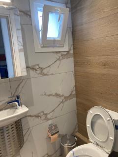 Lucy 2 adorable first line beachfront holiday home - Kavala - 3