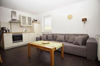 Schicke FeWo mit Terrasse, gratis Nutzung vom AHOI Erlebnisbad und Sauna in Sellin - Haus De niege Wech FeWo 01 - Thiessow - 3
