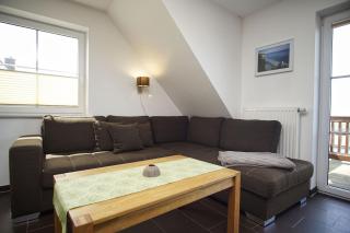Balkon mit Meerblick, gratis Nutzung vom AHOI Erlebnisbad und Sauna in Sellin - Haus De niege Wech FeWo 03 - Thiessow - 5