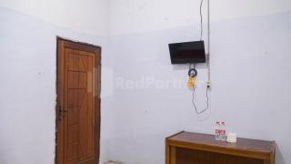 The Karo's Residence Mitra RedDoorz - Sunggal - 8