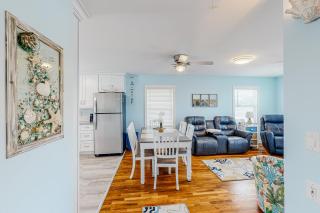 Atlantic Coast Cottage: Newly renovated, ocean views, & outdoor shower - 1