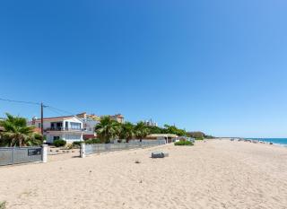 Malgrat de Mar Beachfront Village - 2