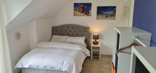 Schönste Lage am Rhein in unmittelbarer Stadtnähe, B & B - Cologne - 3