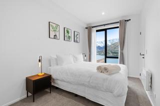 Spa, Mountains & Lake - Queenstown - 3