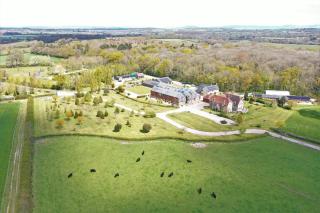 The Victorian Barn, Self-Catering Holidays with Pool and Hot Tubs, Dorset - 1