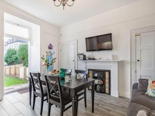 Lovely Heather House 1 double 6 single beds - Torquay - 1