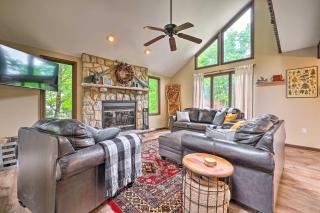Near Hiking and Skiing Albrightsville Home with Deck! - Albrightsville - 0