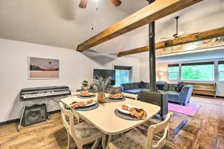 Creekside Morrison Cabin about 9 Mi to Red Rocks Park! - Morrison - 2