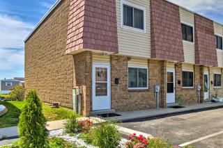 Deck with Canal Access Ocean City Townhome - Ocean City - 0