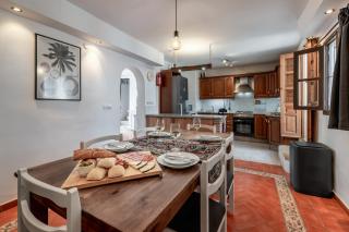 Town house with roof terrace and plunge pool - Alcaucín - 8