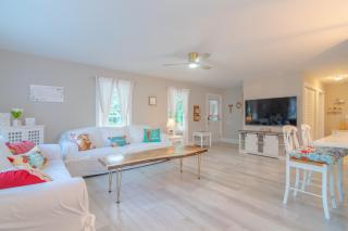 Newly remodeled luxury cottage with mountain views - 8