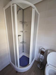 CASA PURI - ACOGEDORA CASA CON PARKING y PATIO INTERIOR - 3