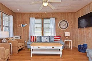 Chelsea House - Oak Island - 5