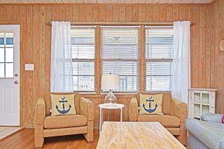 Chelsea House - Oak Island - 4