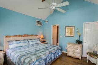 Courtney's Place Historic Cottages & Inns - Key West - 3