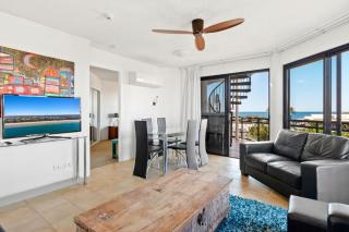 2 Bedroom Apartment, sleeps 5 in central Mooloolaba Resort - Mooloolaba - 7