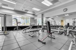Modern 2/2 with Beautiful Ocean and Brickell Views - Miami - 9