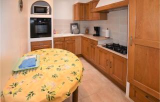 Pet Friendly Apartment In Nyons - 7