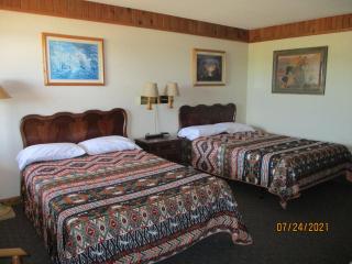 Sundown Motor Lodge - - 7