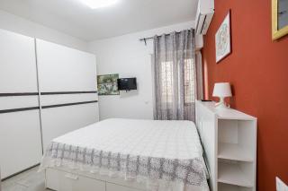 Garbanthouse - Nel cuore della Garbatella - Rome - 2