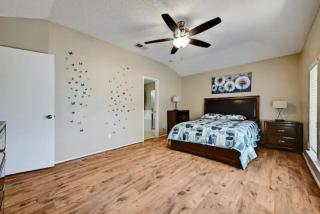 Pet Friendly Modern 3BR 25BA Nearby Park &Trail - Smoke - 2