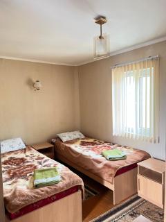 Alinur Guesthouse - Tscholponata - 6