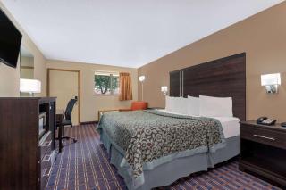 Days Inn by Wyndham Maumee/Toledo - Maumee - 4