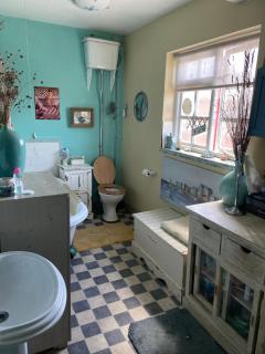 Comfy Cosy Little Room Tv fridge microwave - Upton - 3
