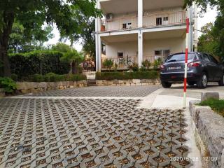 Apartments and rooms with parking space Novi Vinodolski - 19860 - Novi Vinodolski - 2