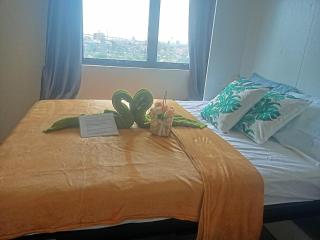 Free WI-FI and Pool Persimmon Condominium - Città di Cebu - 9