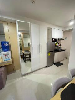 Free WI-FI and Pool Persimmon Condominium - Città di Cebu - 6
