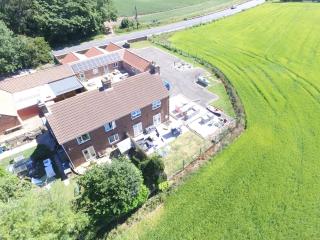 The Feed Room At Eastmoor Farm Fully Renovated Fully Equipped 2 Bed Luxury Mews Cottage 1 Mile from the Beach - 4