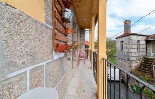 3 Bedroom Nice Apartment In A Arnoia - 9