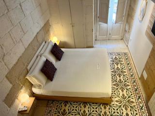 Vittorio Emanuele Apartment - 9