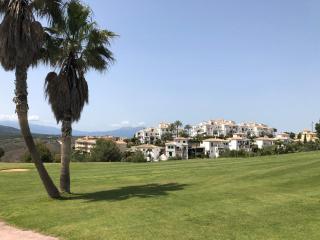Apartment - Sleeps 4 - Parking - Garden - Pool - 2